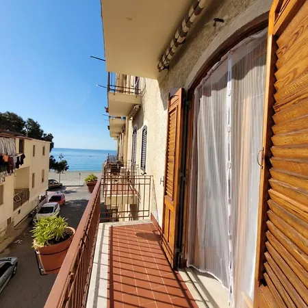 Casa Paolo E Francesca Monolocali Scilla